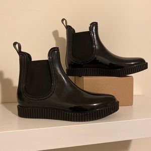 Women’s Chelsea Rain Booties (9.5)